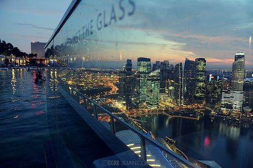 qq头像不露脸的男生头像8